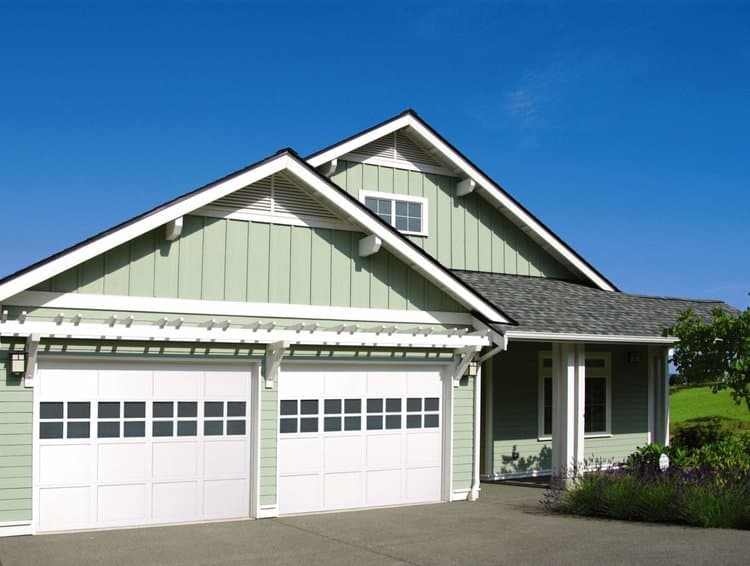 The Complete Guide to Garage Door Lubricants: Types, Best Picks, and How to Use Them